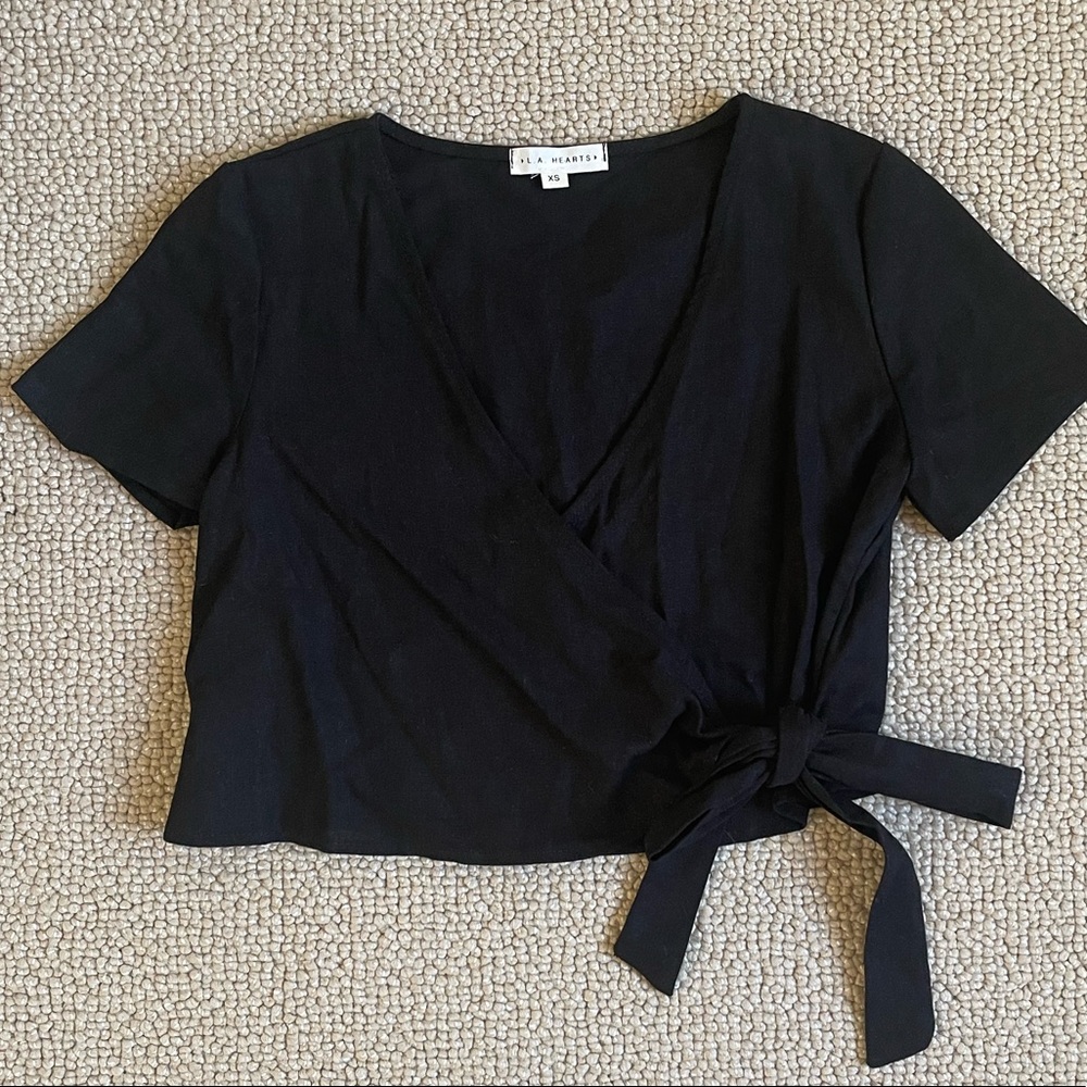 LA Hearts black cross top in Size XS
